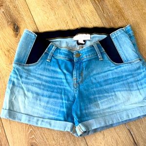 Maternity shorts